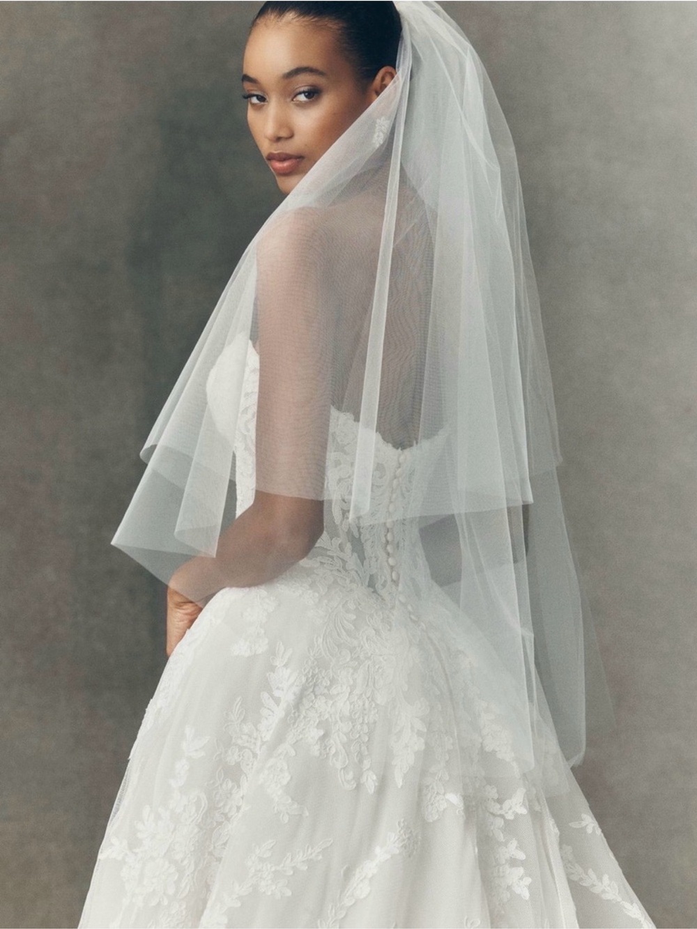 Clean Fingertip Veil w Blusher - Anthropologie Weddings | BHLDN